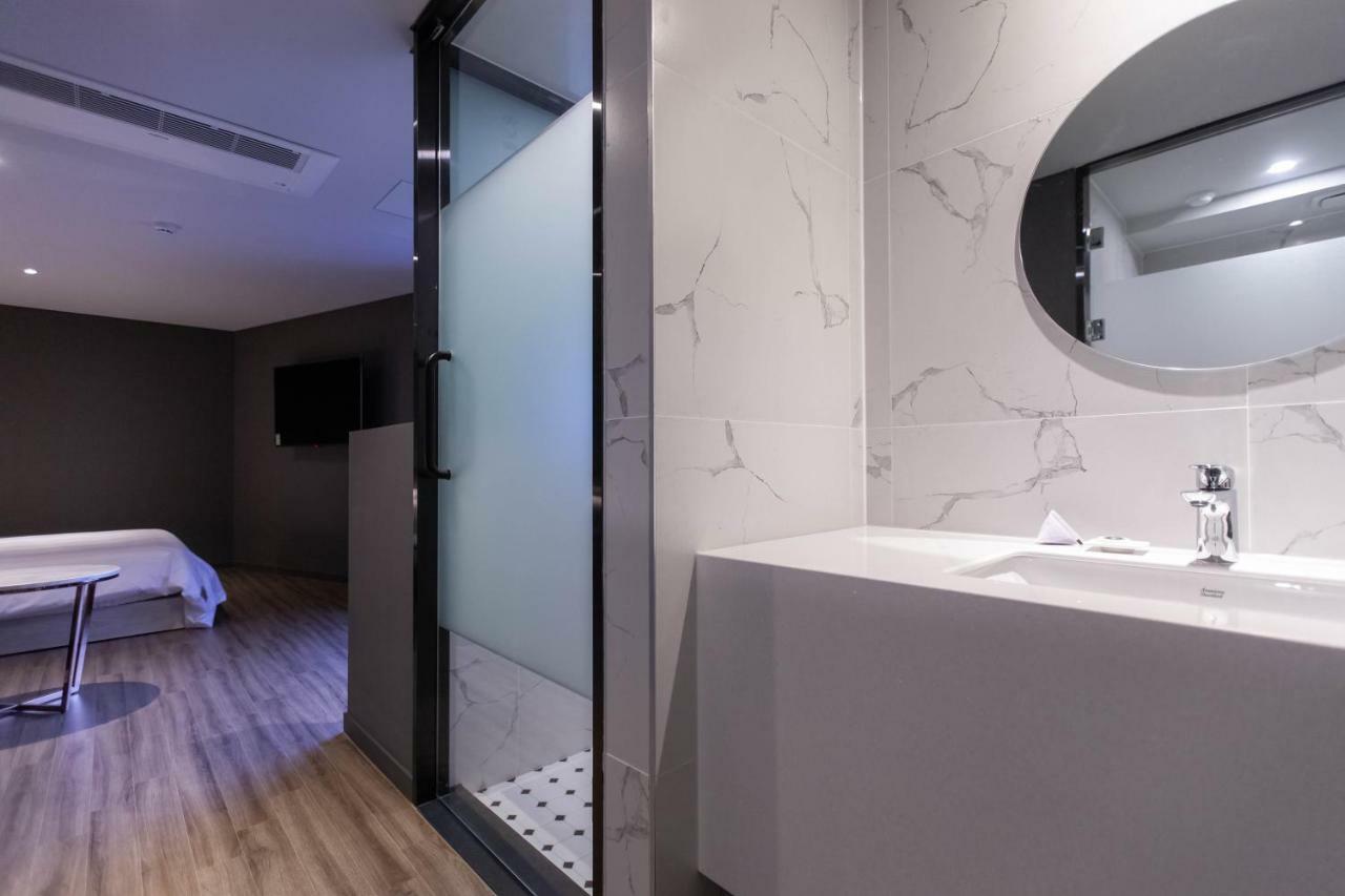 Brown-Dot Hotel Hadan Busan Exterior photo