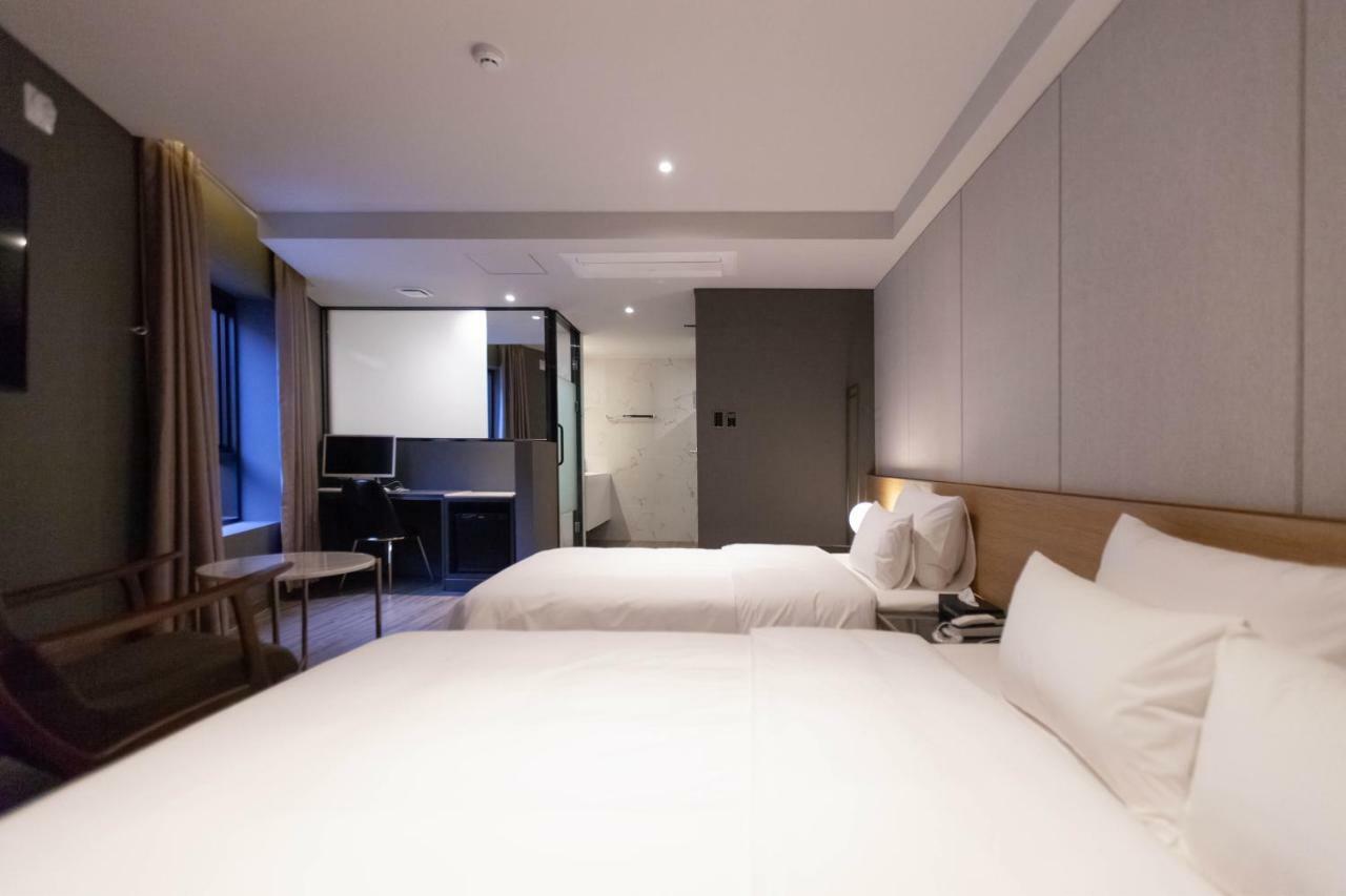 Brown-Dot Hotel Hadan Busan Exterior photo